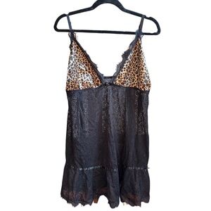 Vintage Leopard Print and Black Lace Chemise